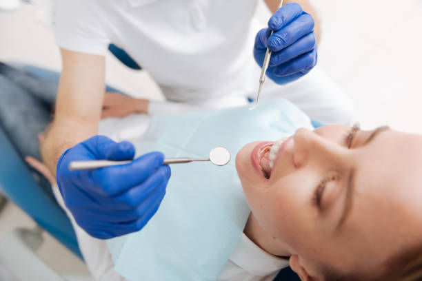 Best Wisdom Tooth Removal  in Vla Park, IL